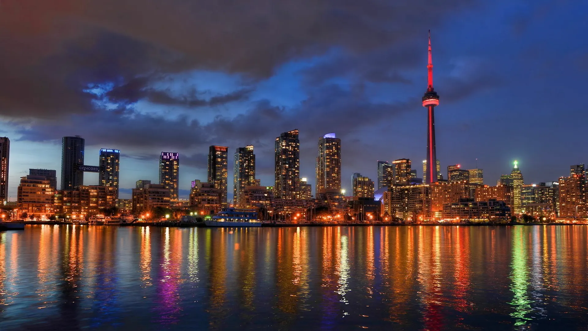 Stylish & Central Condo 1 Min From Union Station!! Toronto 0*,  Canada